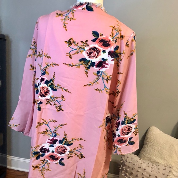 Floral Kimono with 3/4 Sleeves - Picture 11 of 11